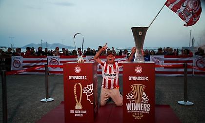 Χαμός και στην Ικαρία πριν το... Λονδίνο για τις ευρωπαϊκές κούπες του Ολυμπιακού!