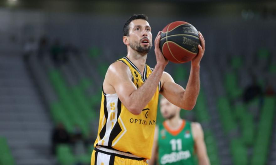 Ούκιτς: Ξέσπασε για το άδειο γήπεδο της Σπλιτ