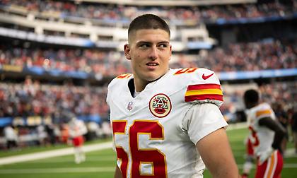 Με φανέλα Παναθηναϊκού σε προπόνηση των Chiefs ο… τρελαμένος Καρλαύτης!