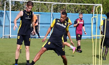 Εκτός Σιφουέντες, Βέλεθ στον Άρη