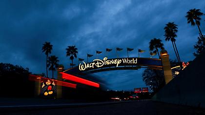 Τυφώνας Μίλτον: Η Φλόριντα ετοιμάζεται καθώς η καταιγίδα αναβαθμίστηκε στην Κατηγορία 5