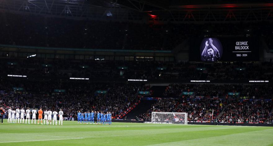 Αγγλία-Ελλάδα: Ρίγη συγκίνησης στο Γουέμπλεϊ τίμησαν τη μνήμη του Μπάλντοκ
