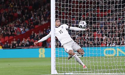 Η μπάλα δεν πέρασε τη γραμμή για χιλιοστά: Η τεράστια ευκαιρία του Μπακασέτα