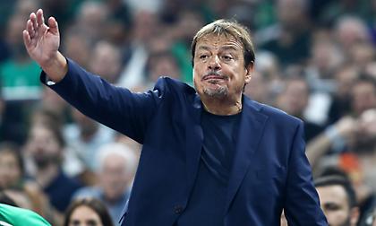 Αταμάν: «Κάναμε σημαντική ομαδική δουλειά - Τρομερή ατμόσφαιρα, αφιερώνουμε τη νίκη στους φιλάθλους μας»