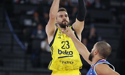 Εκτέλεσε την Εφές πίσω από τα 6,75μ. στο φινάλε και πήρε τον τουρκικό «εμφύλιο» η Φενέρ!