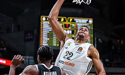 Δυσκολεύτηκε ξανά, αλλά αυτή τη φορά ήταν «Βασίλισσα» στο τέλος και έκανε σεφτέ στην Ευρωλίγκα!