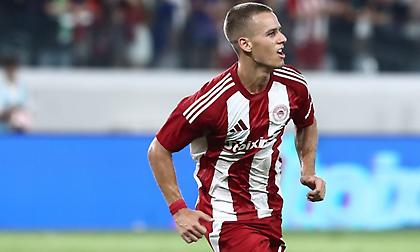 Νικολακόπουλος: «Έτοιμος να μπει στο κόλπο και ο Μπακούλας στον Ολυμπιακό»