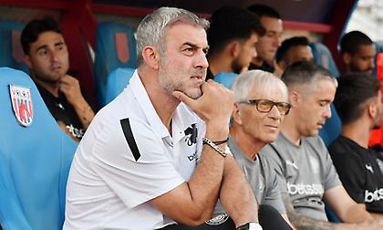 «Τρεις κύριοι και απόλυτοι επαγγελματίες»