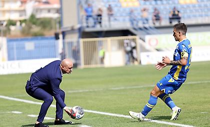 Αποθέωσε Ράσταβατς ο Μουνάφο: «Καθαρός και σοβαρός προπονητής - Πολύ καλή επιλογή για τον ΟΦΗ»