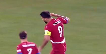 Με μαγικό τελείωμα ο Μίτροβιτς διπλασίασε το προβάδισμα της Σερβίας