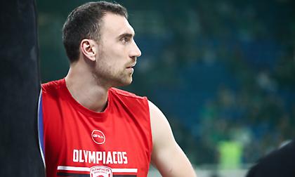 Ζέρβας: «Επιστρέφει μέσα στην εβδομάδα ο Μιλουτίνοφ - Ταιριάζει απόλυτα στον Ολυμπιακό ο Βιλντόσα»