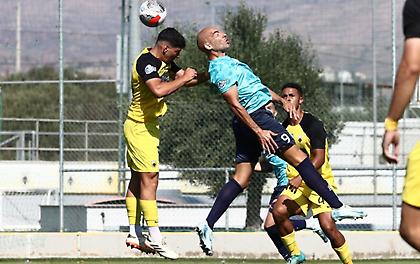 Ματσάρα και ισοπαλία με... δύο χαμένους στο ΑΕΚ Β-Καλαμάτα