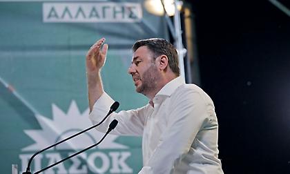 Εκλογές ΠΑΣΟΚ: Τα τελικά αποτελέσματα – Πόσες ψήφους πήραν Ανδρουλάκης και Δούκας