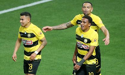 Αναμένει τις υπερατλαντικές επιστροφές και αποφασίζει για ΠΑΟΚ ο Αλμέιδα