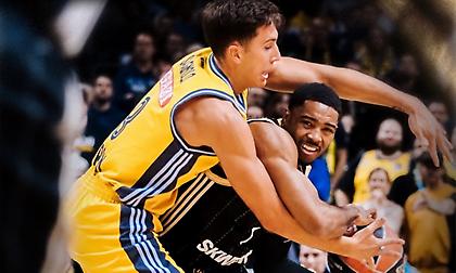 Άντεξε στο θρίλερ με Βιλερμπάν και πανηγύρισε για πρώτη φορά η Άλμπα