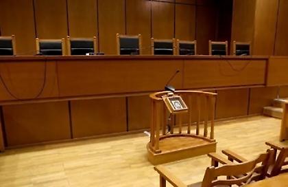 Κύκλωμα εφοριακών στην Κέρκυρα: Στον ανακριτή οι 5 συλληφθέντες