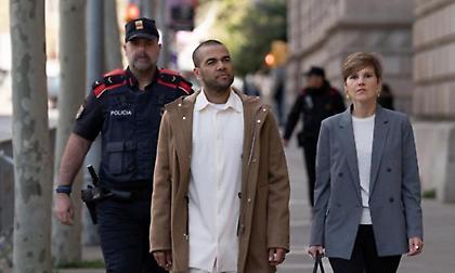 Αυτή είναι η πρώτη φωτογραφία του Άλβες μετά την αποφυλάκισή του