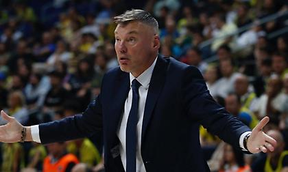 Έδωσε δίκιο στους φίλους της Φενέρ ο Σάρας: «Και εγώ θα έφευγα πριν το τέλος του αγώνα»