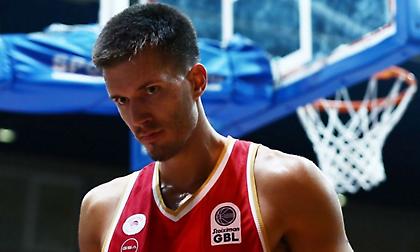 Διάψευση και από Ολυμπιακό για Πετρούσεφ