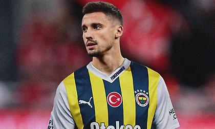 «Βράζουν» οι οπαδοί της Φενέρ για τον… πρώην Κρούνιτς λόγω ποσταρίσματος υπέρ του Ερυθρού Αστέρα