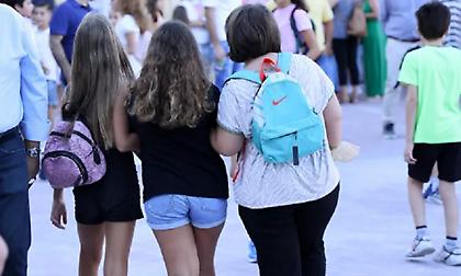 Επιδειξίας μπήκε σε λεωφορείο με μαθητές - Τους παρενοχλούσε και μετά γδύθηκε