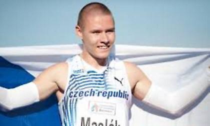 Αποχωρεί από τα κουλουάρ ο Μάσλακ