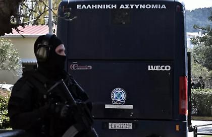 Φάρσα το απειλητικό μήνυμα για βόμβες σε κεντρικά σημεία της Αθήνας