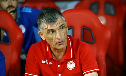 Νικολακόπουλος: «Όλοι διαθέσιμοι στον Ολυμπιακό, αποφασίζει αύριο ο Μεντιλίμπαρ»