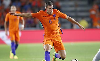 Αποσύρθηκε ο Στρούτμαν