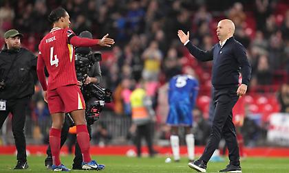 Επιβεβαίωσε τις συζητήσεις για το νέο συμβόλαιο ο Φαν Ντάικ: «Έχουμε μιλήσει, θα δούμε...»