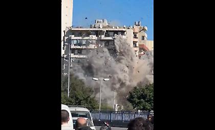 Η στιγμή που τα ισραηλινά μαχητικά καταστρέφουν μια πολυκατοικία στον Λίβανο