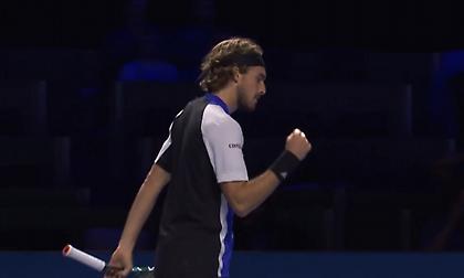 Δυσκολεύτηκε κόντρα στον Σερούντολο αλλά πέρασε στους «16» ο Τσιτσιπάς