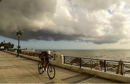 Καιρός: Ισχυροί άνεμοι και πτώση της θερμοκρασίας