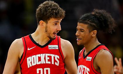 «Χρυσό» συμβόλαιο ο Τούρκος Σενγκούν με Ρόκετς-Ανανέωσε και ο Γκριν