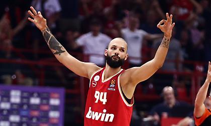 Το μήνυμα του Φουρνιέ στον κόσμο του Ολυμπιακού: «Χρειαζόμαστε να βάλετε όλοι σας φωτιά στο ΣΕΦ»!