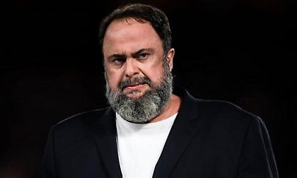 Μεγάλος ντόρος στην Αγγλία με το φτύσιμο του Μαρινάκη προς τους διαιτητές