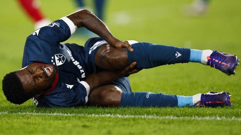 Ισχυρό πλήγμα για Ερυθρό Αστέρα: Ρήξη αχιλλείου ο Ολαγίνκα