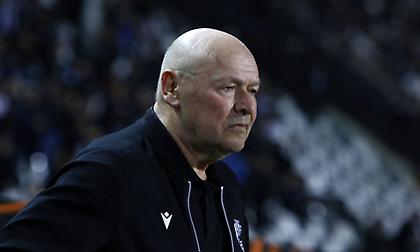 Προπονητής Πλζεν: «Μας κόστισε η αποβολή και μας έμεινε γλυκόπικρη γεύση»