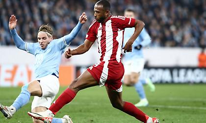 Τρομερά πράγματα από τον Ζέλσον, σέρβιρε το 1-0 στον Ελ Κααμπί!