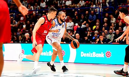 Σάρωσε την Αρμάνι στο Μιλάνο, αλλά ανησυχεί για Λάρκιν η Εφές!