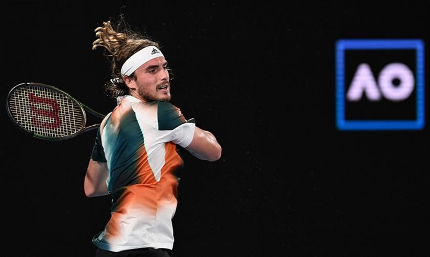 Τσιτσιπάς: Ηττήθηκε από τον Φις και έμεινε εκτός ημιτελικών της Βασιλείας