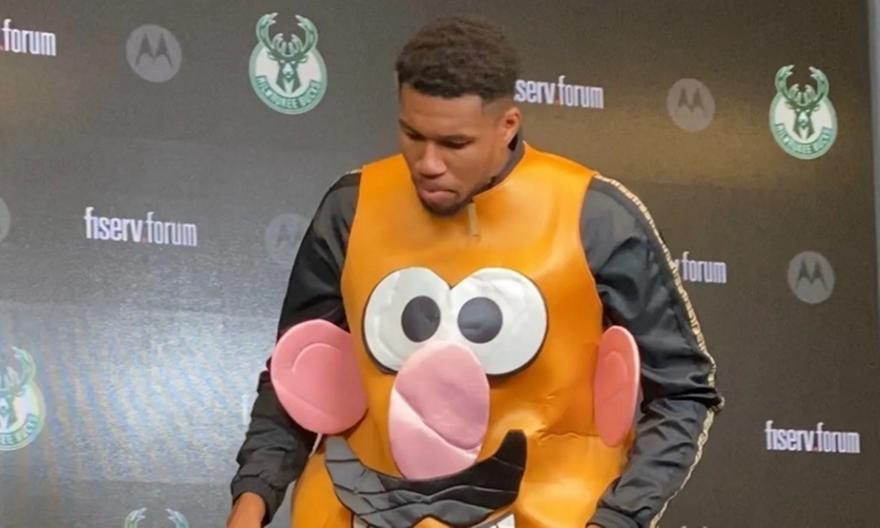 Αντετοκούνμπο: Πήγε ντυμένος ως «κύριος πατάτας» στη συνέντευξη Τύπου