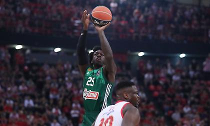 Το βλέπει σαν… βαρέλι ο Παναθηναϊκός: Απίστευτο πρώτο ημίχρονο στο ΣΕΦ με 10 τρίποντα!