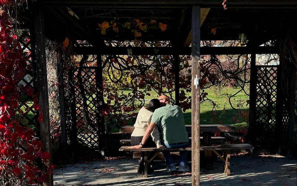 Τζώνη Καλημέρης: Οι πρώτες φωτογραφίες με την Κύπρια παρουσιάστρια σύντροφό του