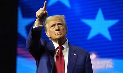 Εκλογές ΗΠΑ: Η ενδεχόμενη επανεκλογή Τραμπ προκαλεί ανησυχία για τις επιπτώσεις στην παγκόσμια οικονομία