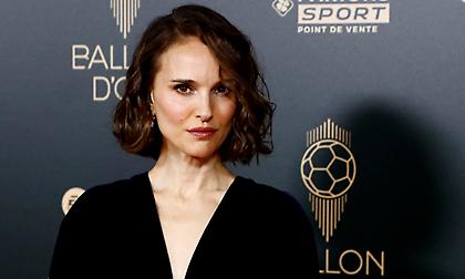 Λάμψη από Χόλιγουντ: Στην τελετή της Χρυσής Μπάλας η Νάταλι Πόρτμαν