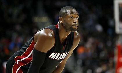 Φιάσκο: Το άγαλμα του Γουέιντ δεν του μοιάζει καθόλου