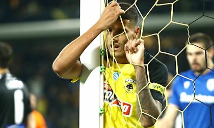 Τσακίρης: «Το έχει… παραξηλώσει με τις χαμένες ευκαιρίες η ΑΕΚ - Λόγω αστοχίας και διαιτησίας δεν είναι πρώτη»