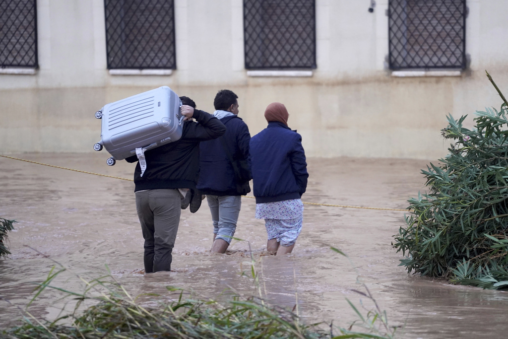 Βαλένθια: Συγκλονιστικές φωτογραφίες από τις πλημμύρες