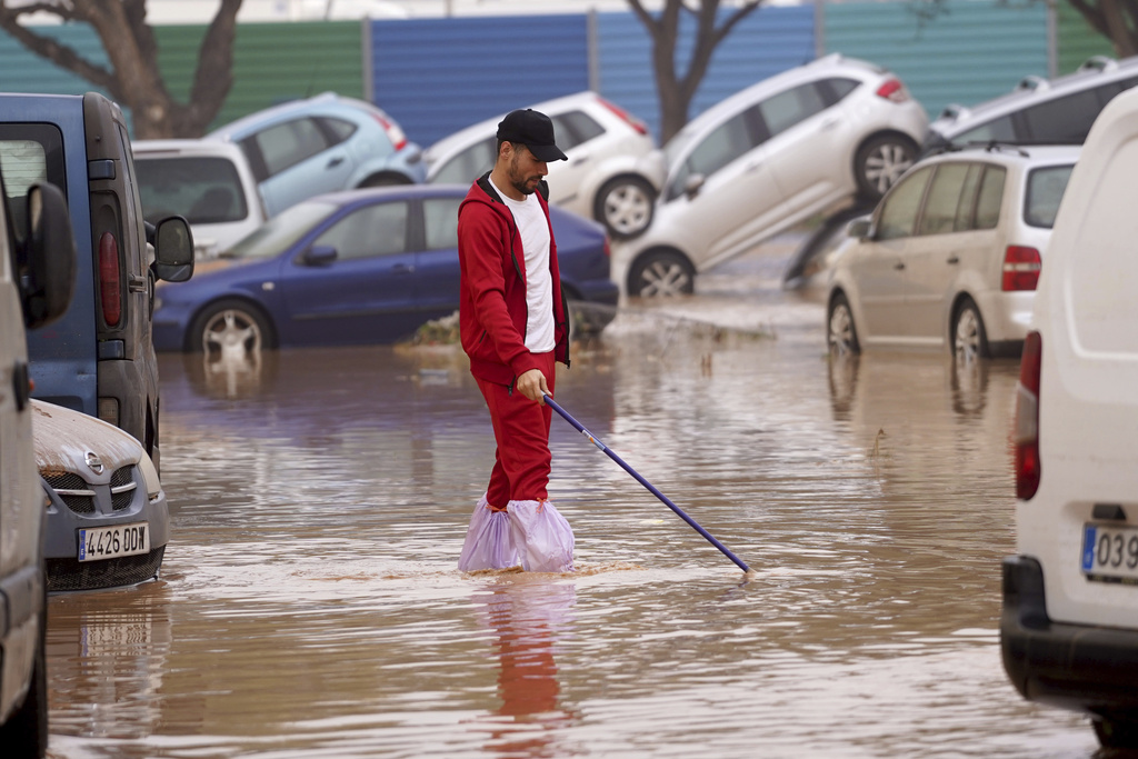 Βαλένθια: Συγκλονιστικές φωτογραφίες από τις πλημμύρες